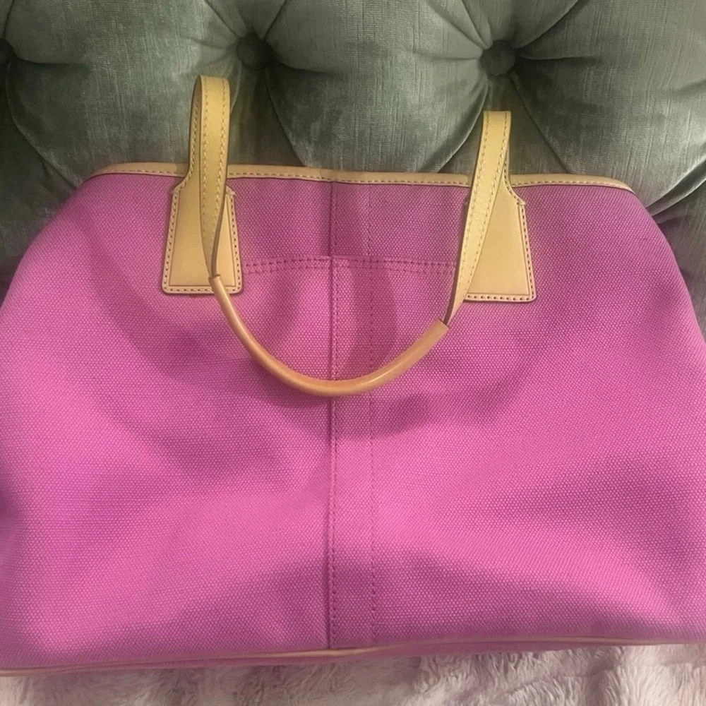 Coach Hamptons Archive 10th Anniversary - Picture 2 of 12